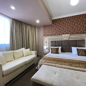 Hotell Deluxe Tirana