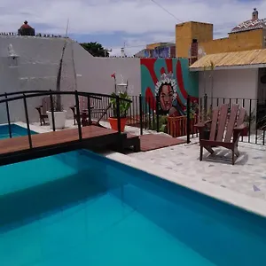 https://xtabentun-hostal.quintano-roohotels.com