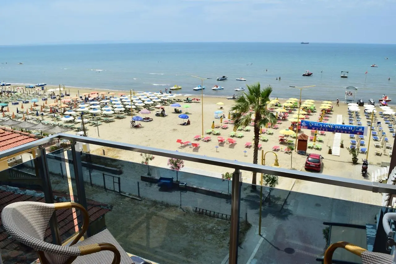 Vila One Beach Hotel Durrës 4*,  Albánie