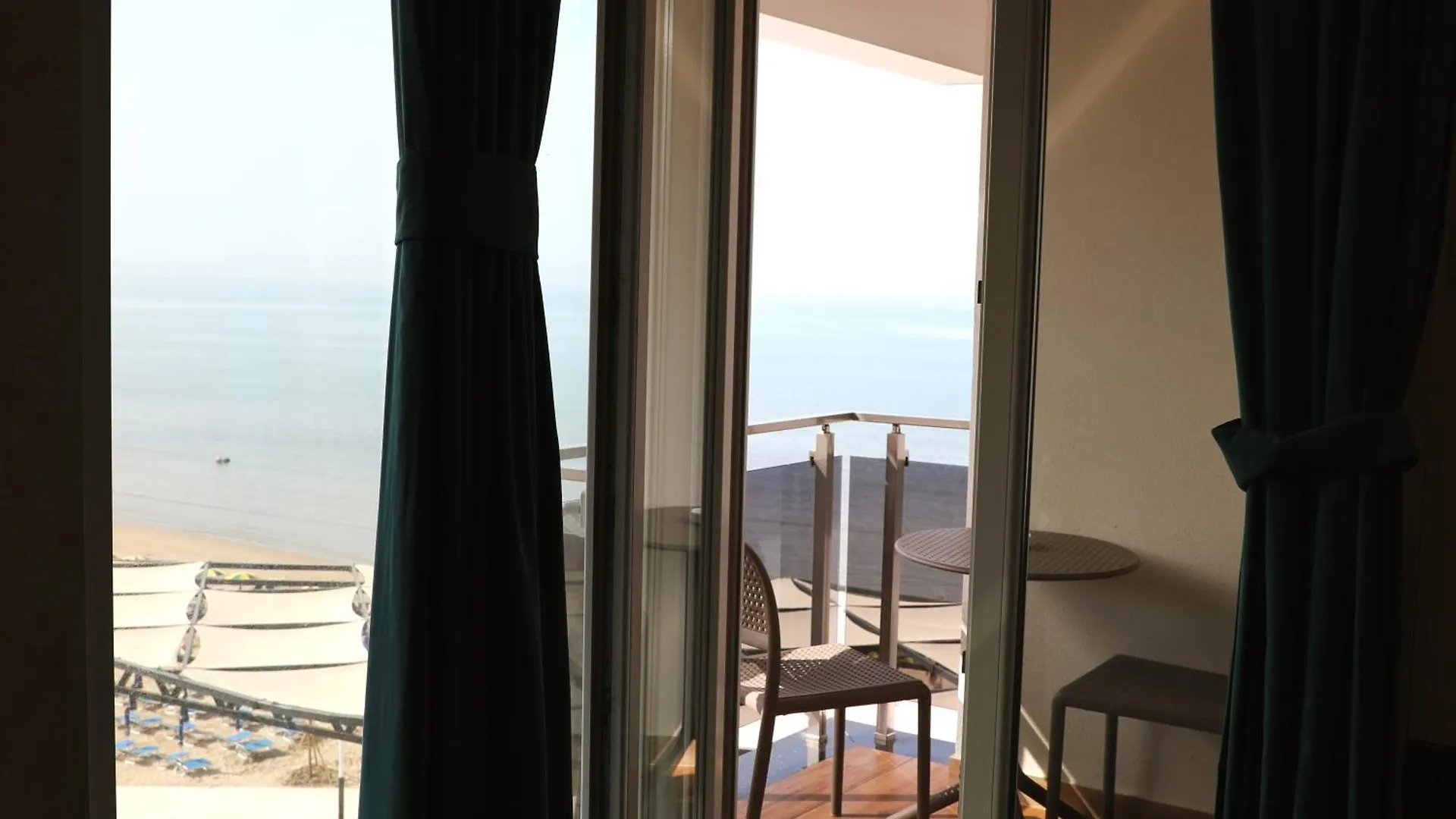 Vila One Beach Hotel Durrës