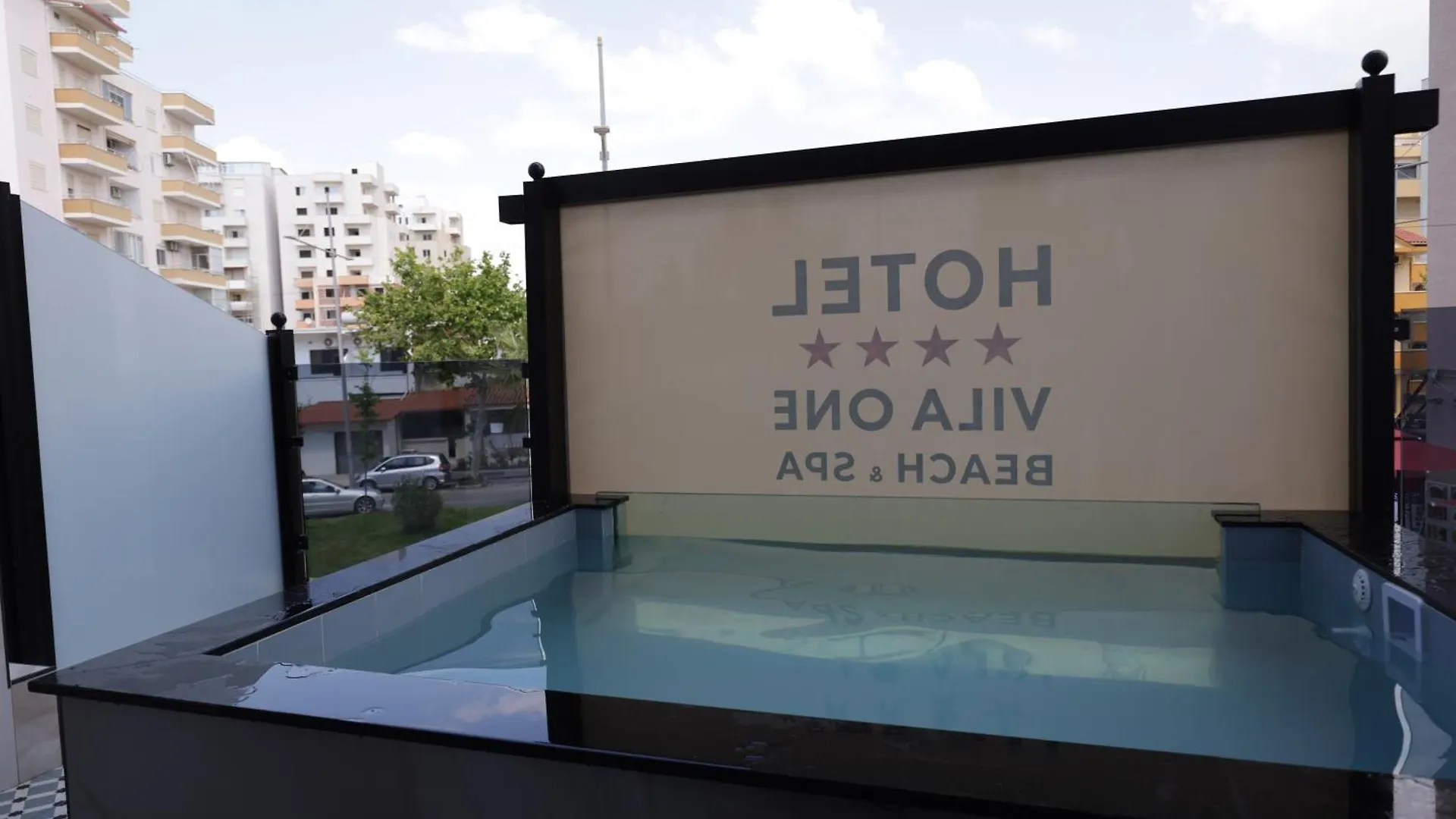 Vila One Beach Hotel Durrës